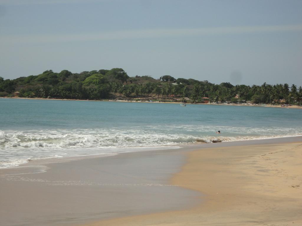 Surf & Sand Hotel Arugambay Vịnh Arugam Ngoại thất bức ảnh